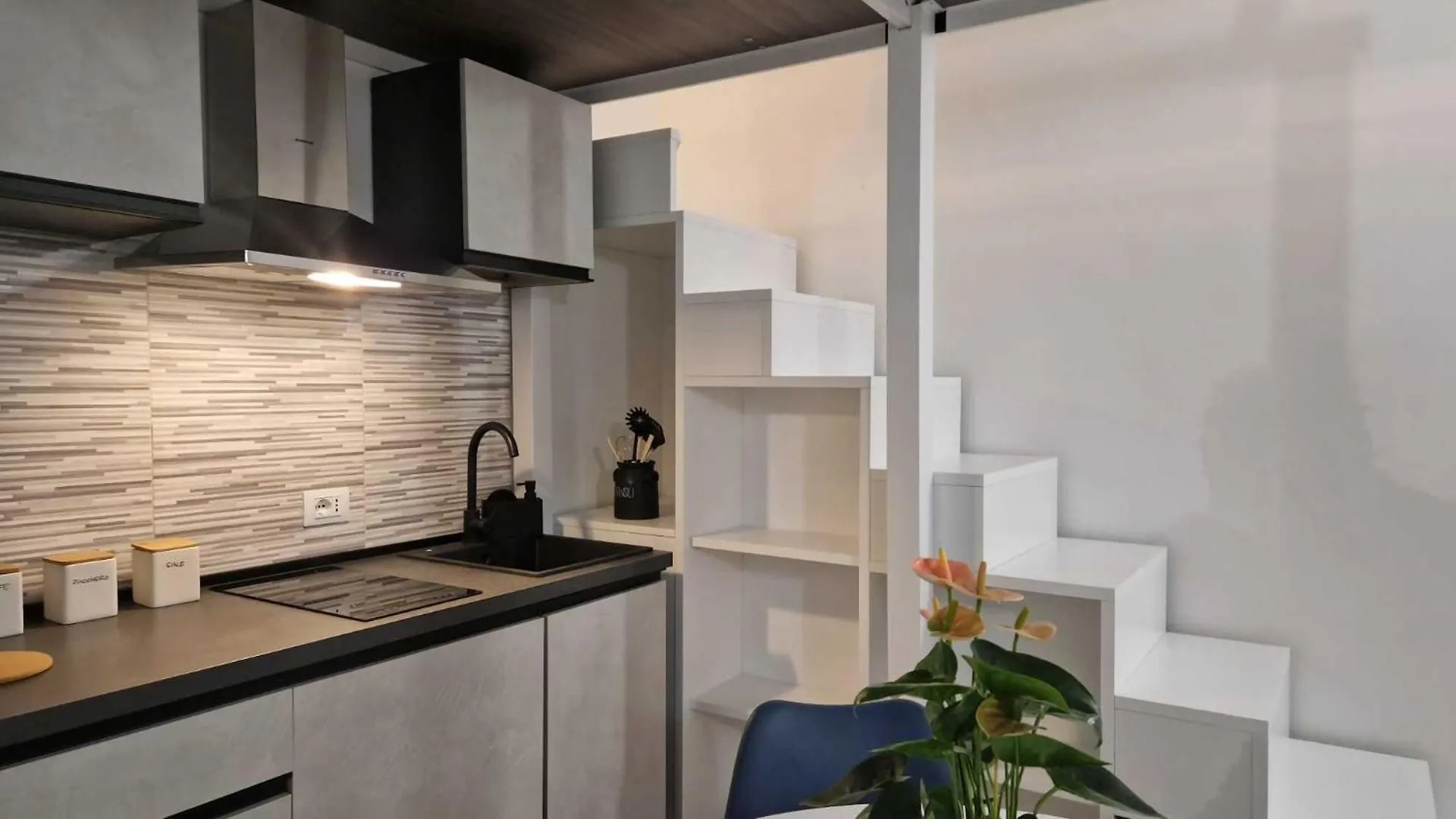 Fantastic Flat Famagosta Area, Forum, Parking, Netflix Milan