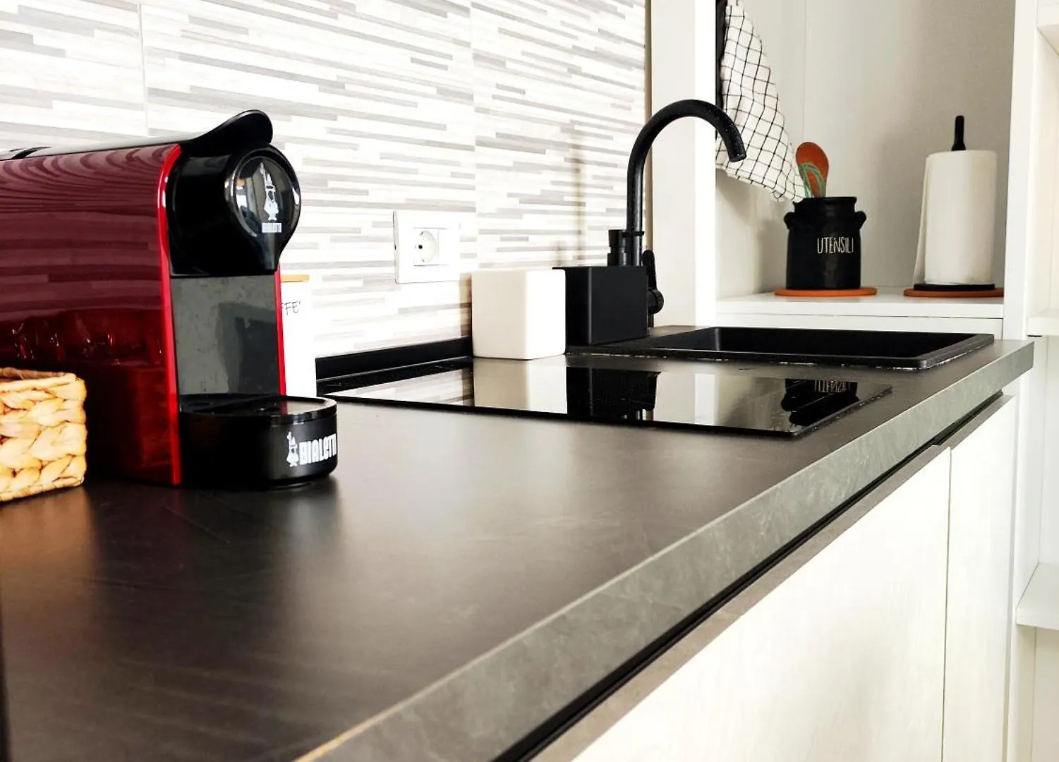 Apartment Fantastic Flat Famagosta Area, Forum, Parking, Netflix Milan