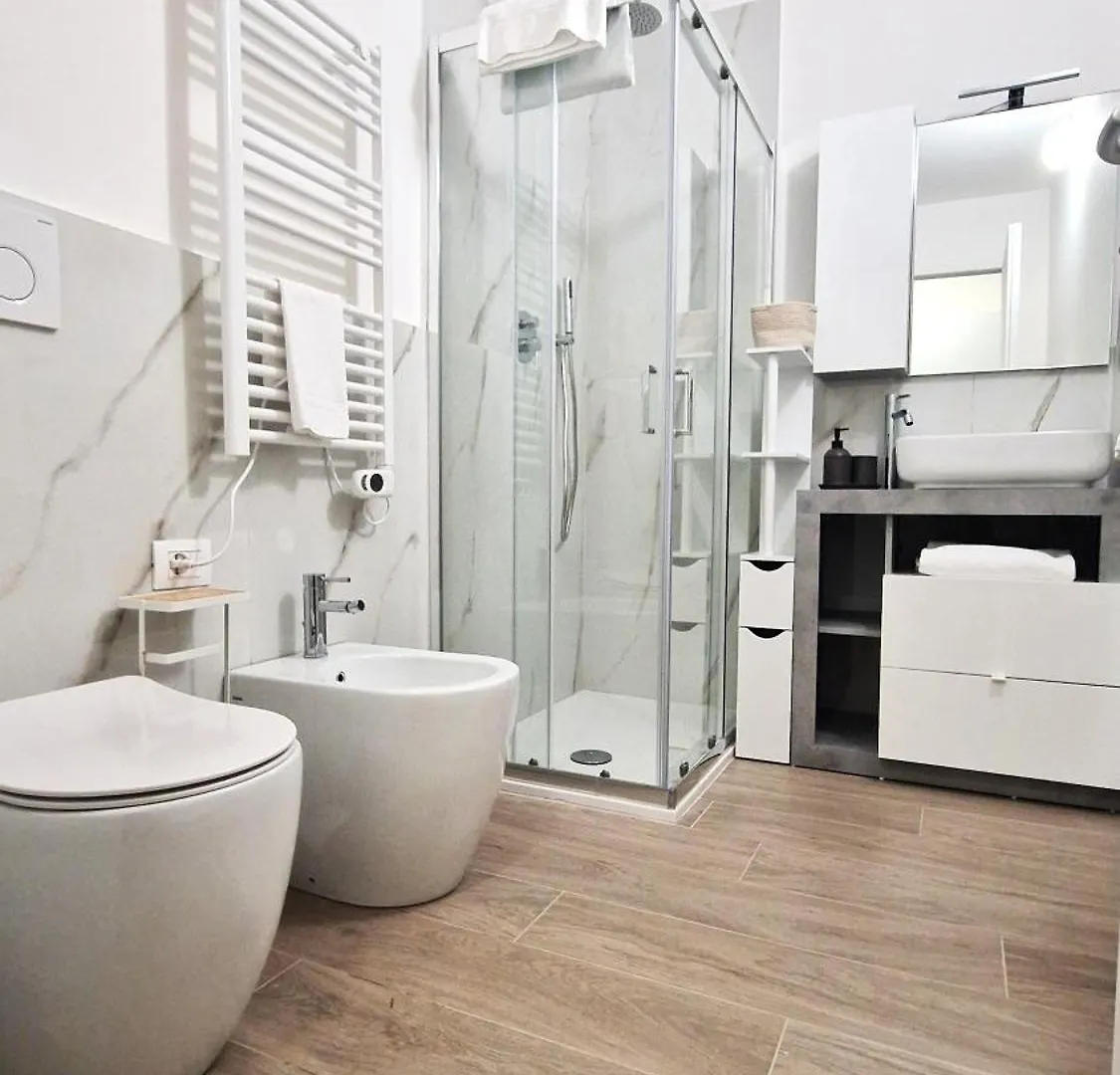 Apartment Fantastic Flat Famagosta Area, Forum, Parking, Netflix Milan
